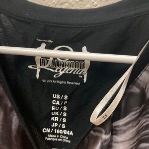 what ; black n white movie tee, this caught my eye because of the vintage ☑️